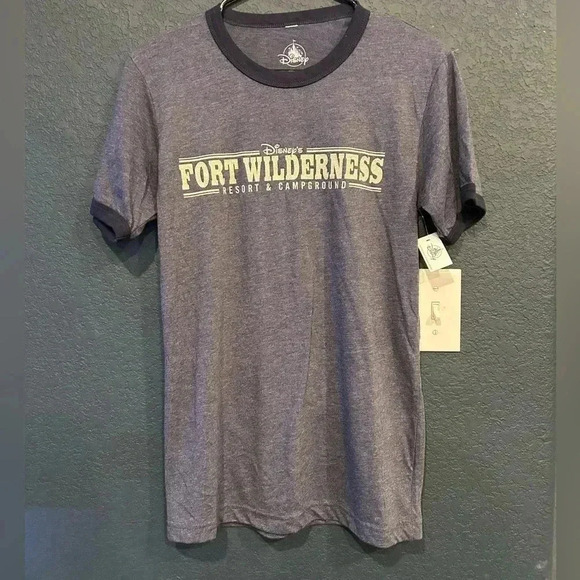 Walt Disney World Fort Wilderness Resort & Campground sz S NWT - Picture 1 of 1